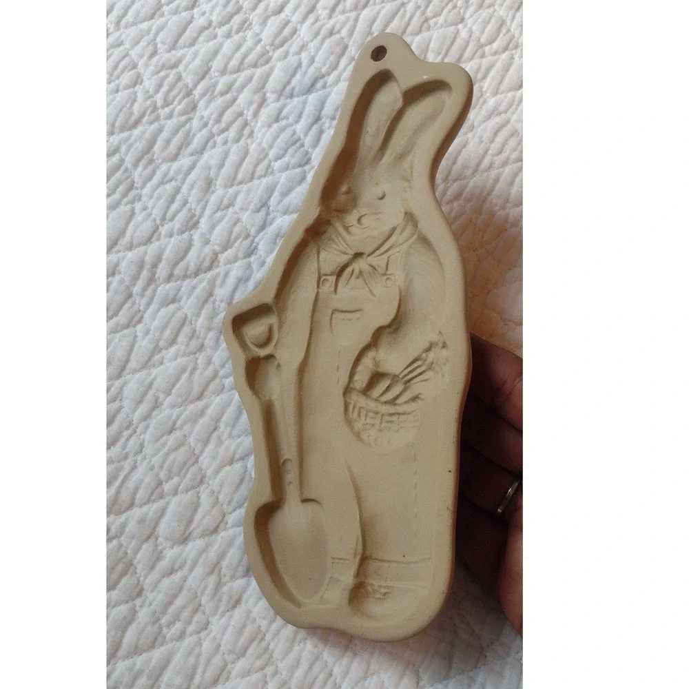 Brown Bag Cookie Art 1992 Garden Rabbit Bunny Stoneware Cookie Mold Hill Design
